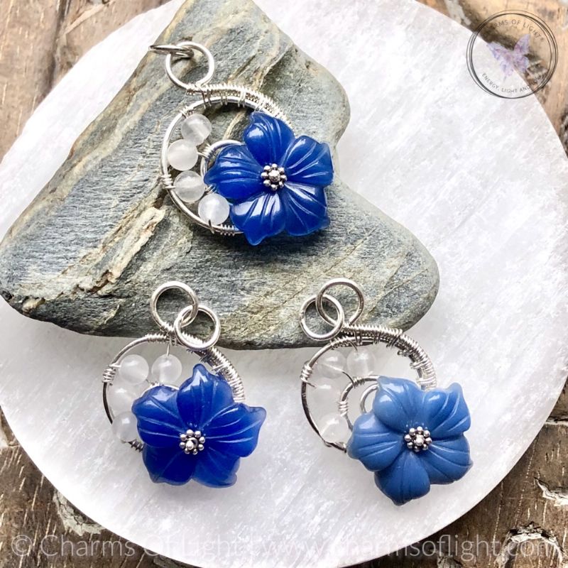 Blue Agate Flower Silver Pendant